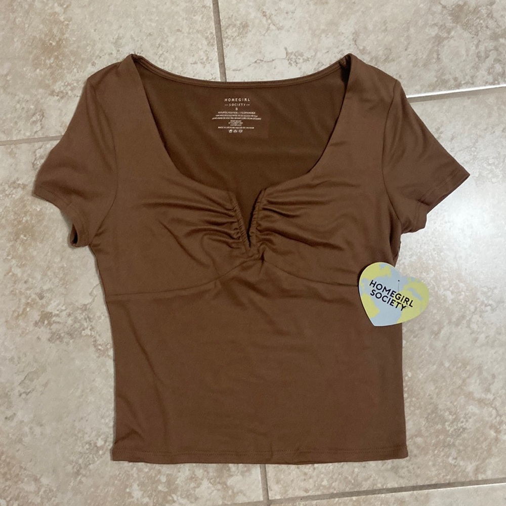 Brown top with a slit